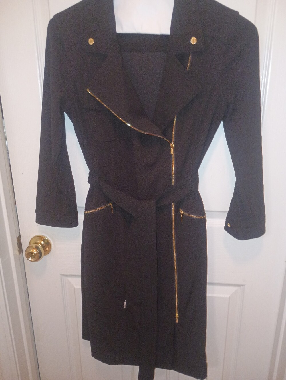 Gorgeous...Like New***CALVIN KLEIN***Gold Zippered BLACK DRESS... Size 8.